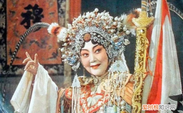 唱花脸是什么意思，豫剧的脸谱与京剧的脸谱有什么不同之处