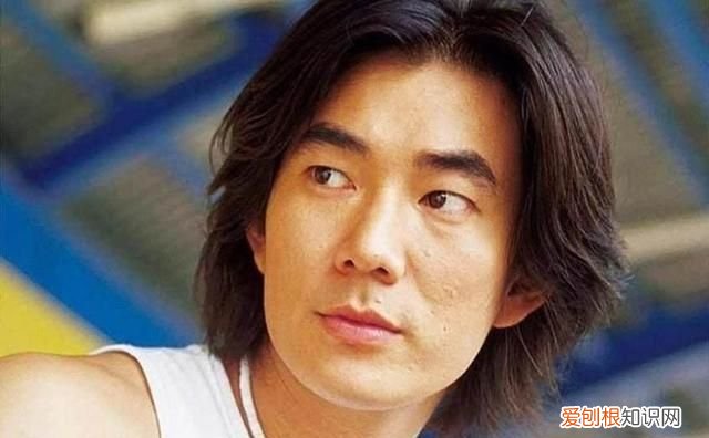 一首歌一个故事一段情的说说,一首歌一个故事一种感伤