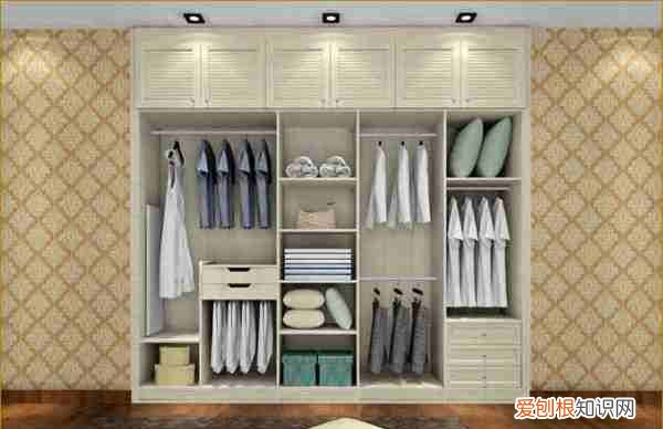 定制衣柜与墙体有缝隙该怎么处理