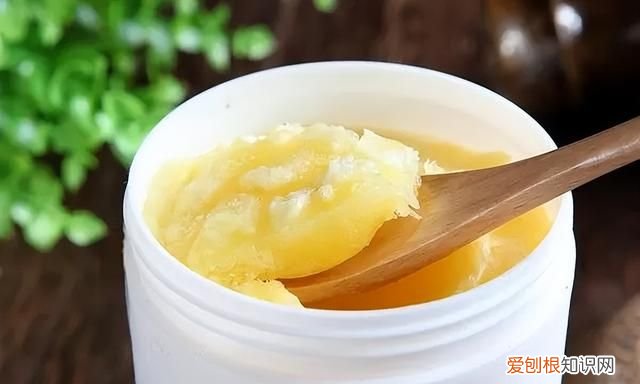 蜂皇浆和蜂王浆一样吗?是一种东西吗,有何区别呢