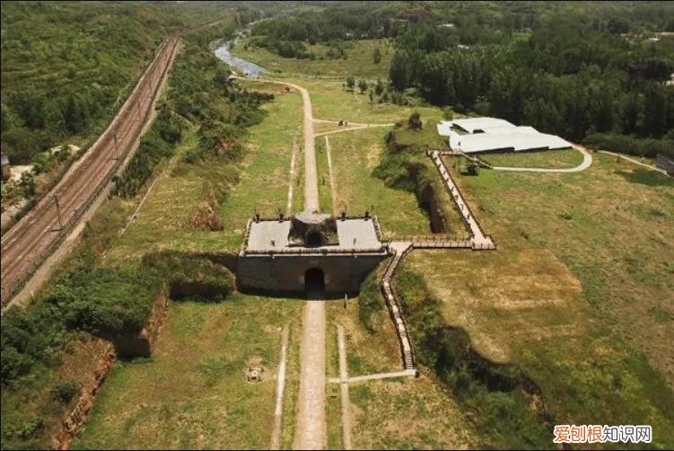 丝绸之路连接的是欧亚北部还是欧亚南部