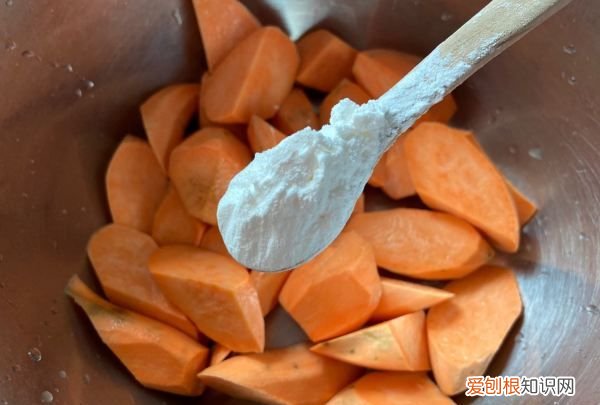 拔丝地瓜的做法家常，拔丝地瓜的制作方法及步骤图示