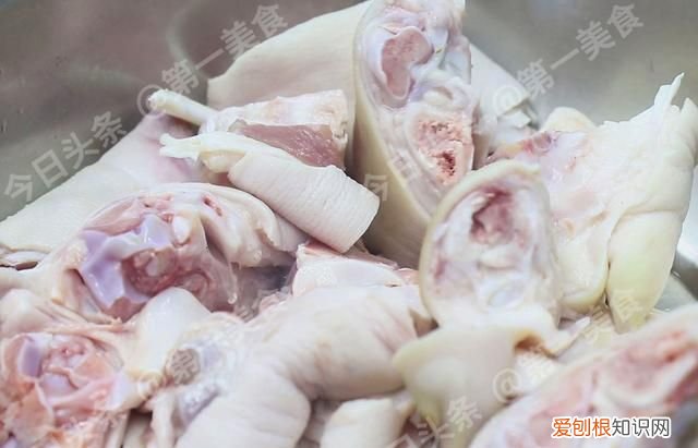 怎么炖猪蹄软烂不腻 炖猪蹄只需一个小方法猪蹄软烂