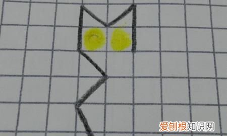 怎么画猫咪,方格纸上怎么画小猫