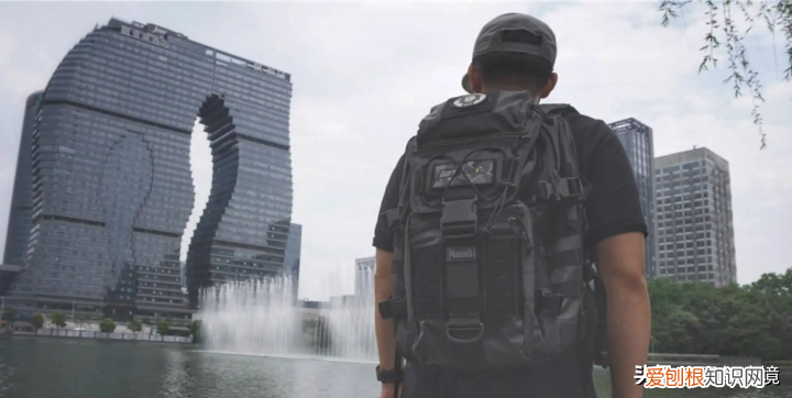 爱华仕背包怎么样好用吗?详细整理电脑包哪个牌子好质量好性价比高