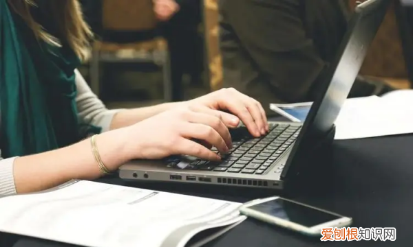 手机怎么进入qq邮箱，登录QQ后如何进入邮箱