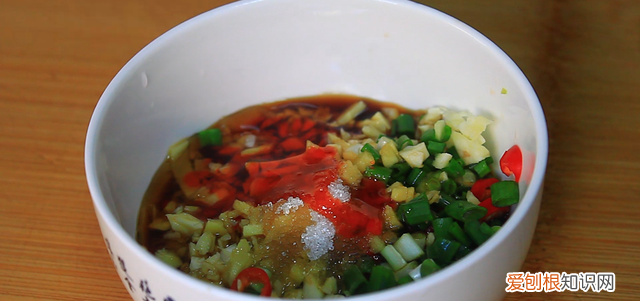 鸡肉用料酒焯水的正确方法,鸡肉焯水用放什么佐料吗