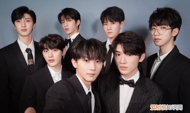 tnt给贺峻霖张真源补过生日,在tnt重逢前贺峻霖跟张真源去哪了