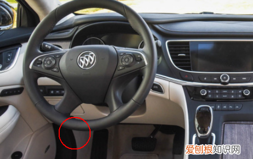 别克凯越水温传感器在哪里,别克凯越水温传感器位置图片