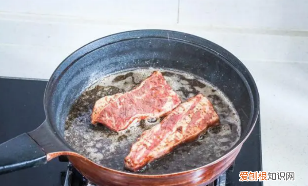 如何做煎牛肉又嫩又软，煎牛排怎么煎好吃又嫩