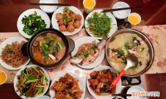 传统讲究年夜饭,东北85年代春节家庭年夜饭