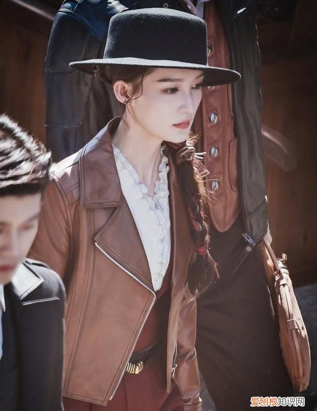 李沁任嘉伦发型 任嘉伦李沁皮衣