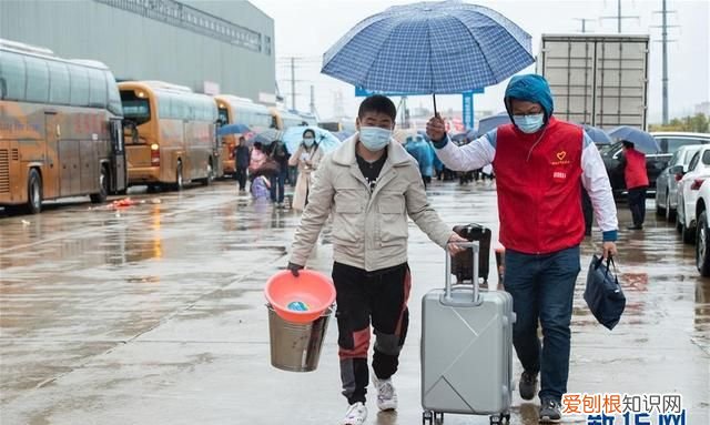 湖北务工人员返程