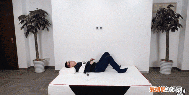 乳胶床垫和记忆棉床垫哪个更舒服