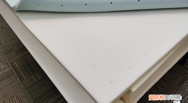 乳胶床垫和记忆棉床垫哪个更舒服