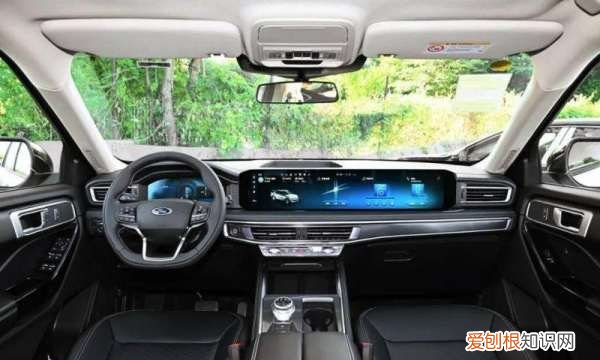 添越和卡宴一个平台,与豪华车同平台的车型