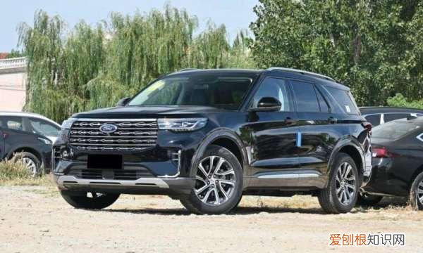 添越和卡宴一个平台，与豪华车同平台的车型