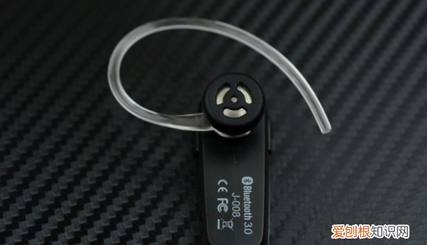 蓝牙耳机充不上电怎么办,蓝牙耳机充不进电了怎么办?