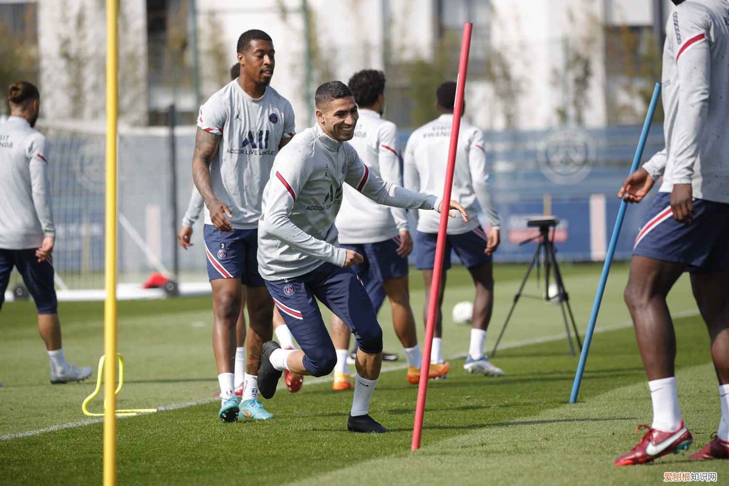 阿迪达斯足球鞋哪个系列最好?