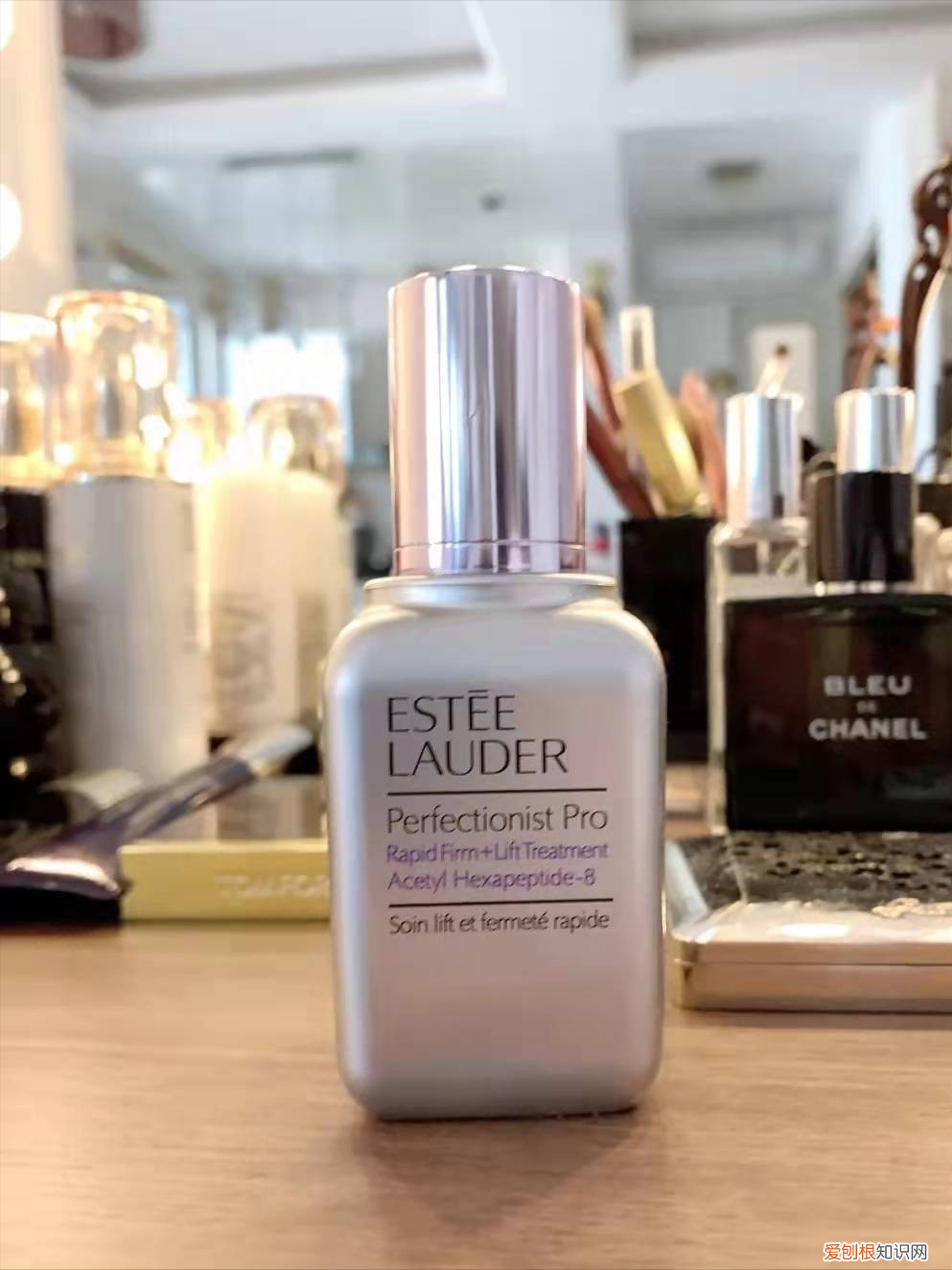 雅诗兰黛精华液好用吗？