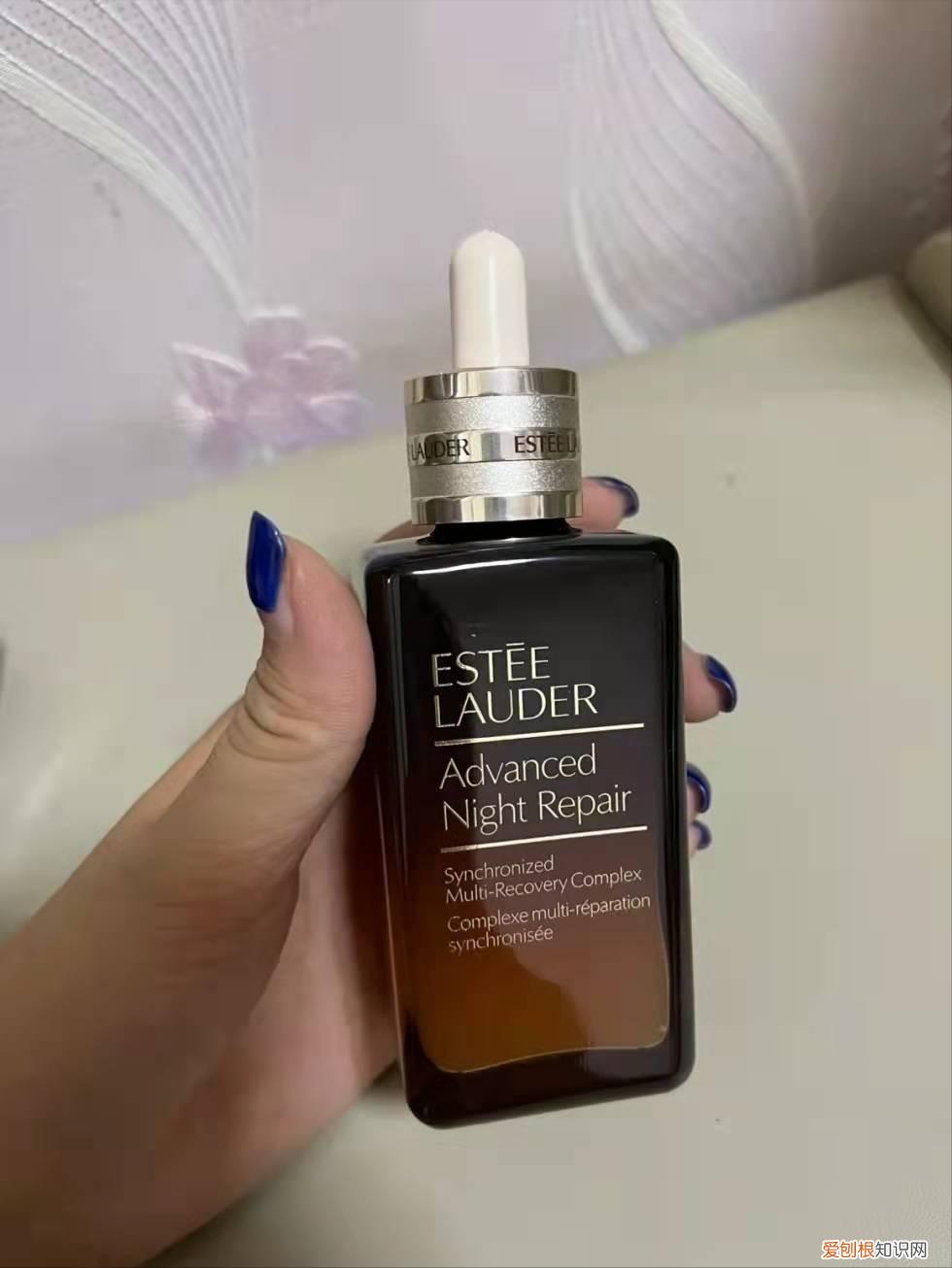 雅诗兰黛精华液好用吗？