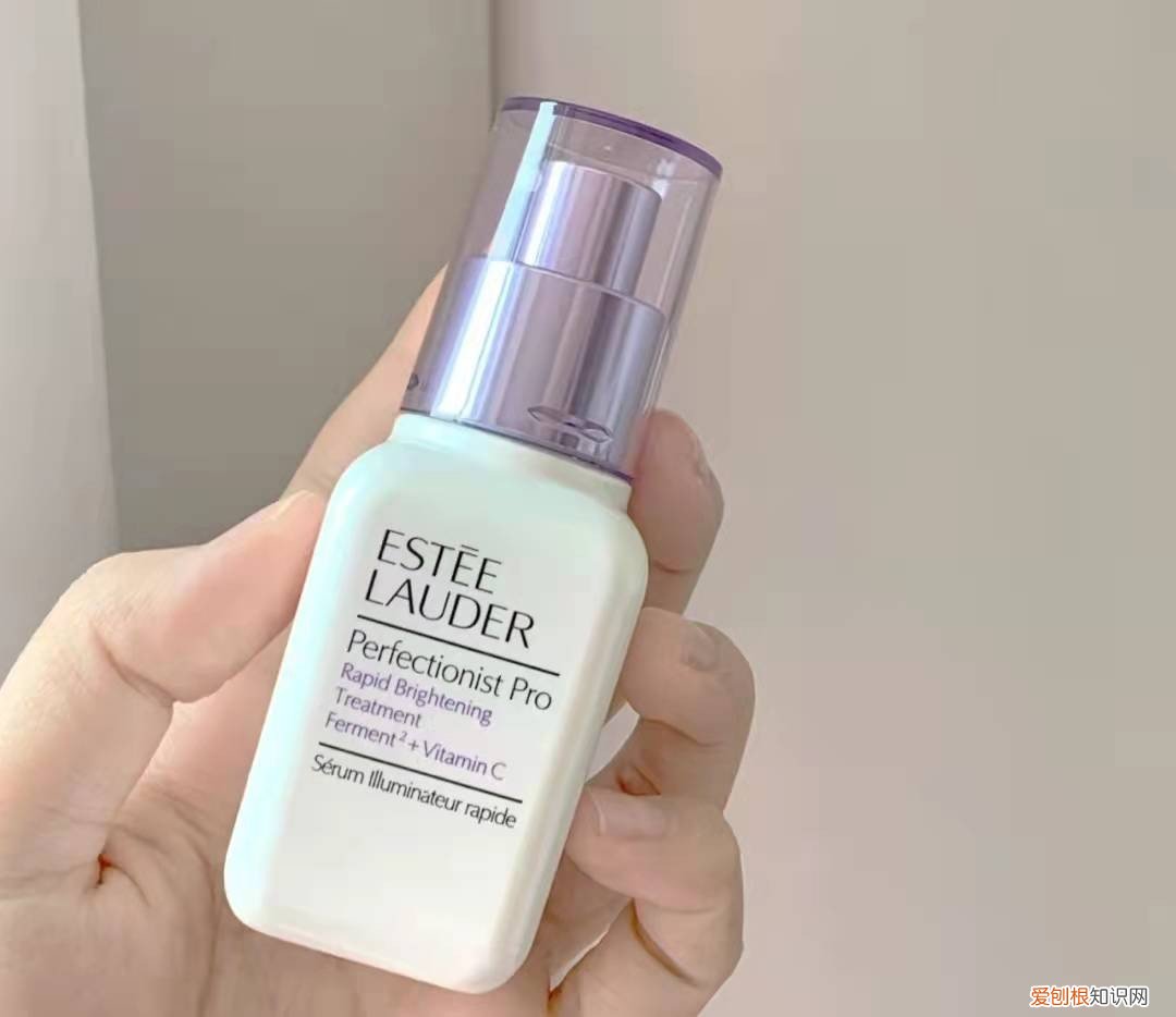 雅诗兰黛精华液好用吗？