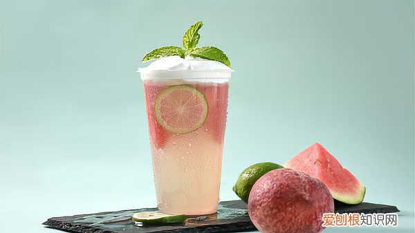 水蜜桃怎么吃才好吃，水蜜桃怎么吃 这样吃更好看