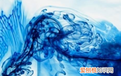 白色的衣服隔年变黄了怎么处理,白色衣服放一年变黄了怎么处理