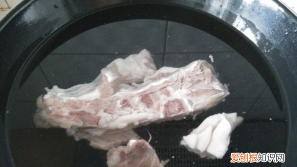 手扒羊肉的做法，正宗宁夏手抓羊肉做法只放盐