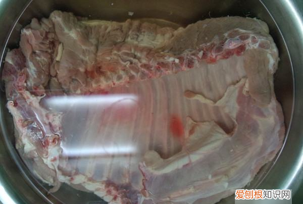 手扒羊肉的做法，正宗宁夏手抓羊肉做法只放盐