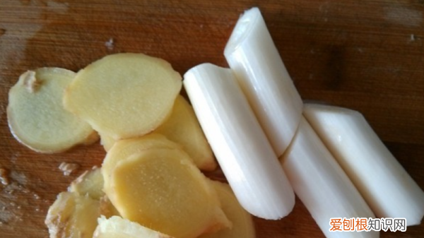 手扒羊肉的做法，正宗宁夏手抓羊肉做法只放盐