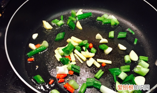 爆炒虾尾的做法，怎么做爆炒龙虾尾