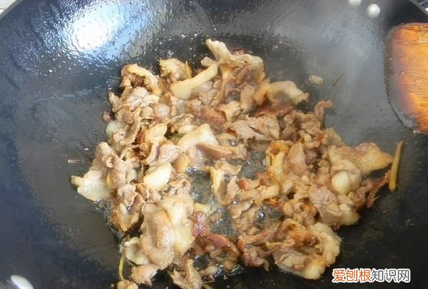 炒羊肉放什么调料,炒羊肉放什么调料最佳