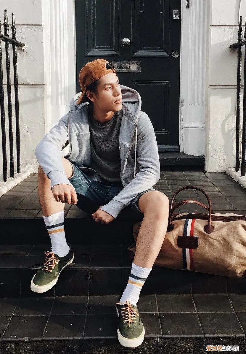 矮个子男生帽子搭配?