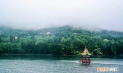 十位诗人十首绝命诗词直达灵魂