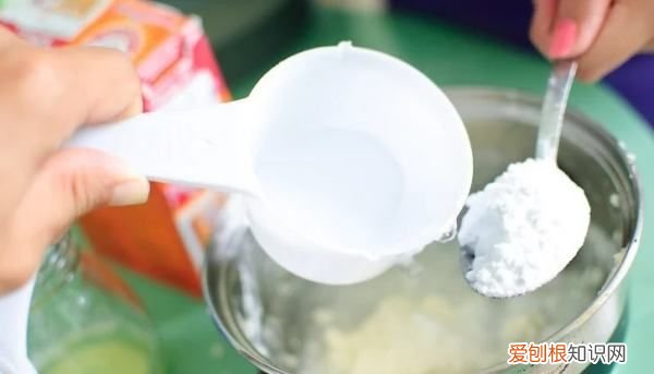 自制胶水的小方法，家庭简单自制胶水怎么制作视频