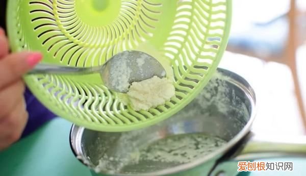 自制胶水的小方法，家庭简单自制胶水怎么制作视频