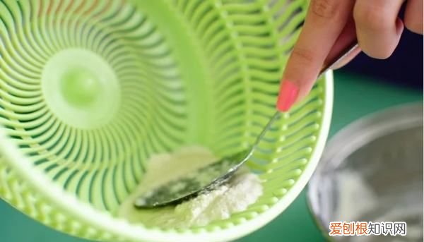 自制胶水的小方法，家庭简单自制胶水怎么制作视频