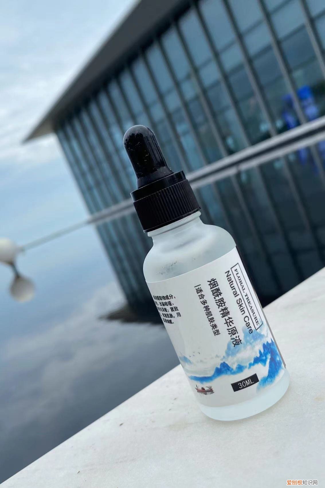 雅诗兰黛夜间修复精华怎么用？