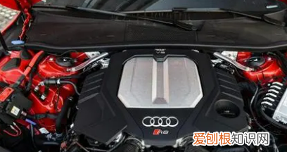 奥迪a4l的电瓶在哪搭线,奥迪a4怎么给别人对电瓶