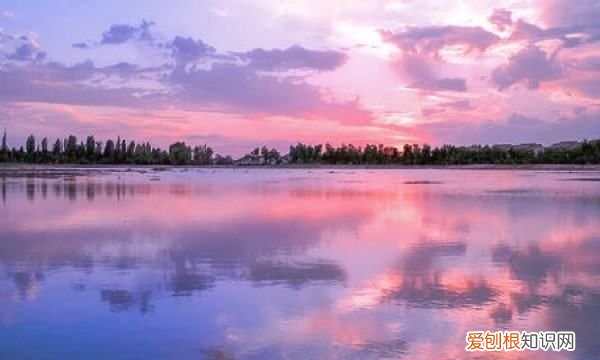 晚霞是怎样形成的，红色的晚霞到底是怎么形成的呢