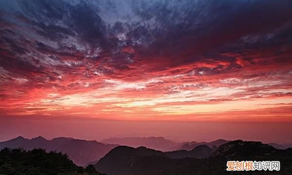 晚霞是怎样形成的，红色的晚霞到底是怎么形成的呢
