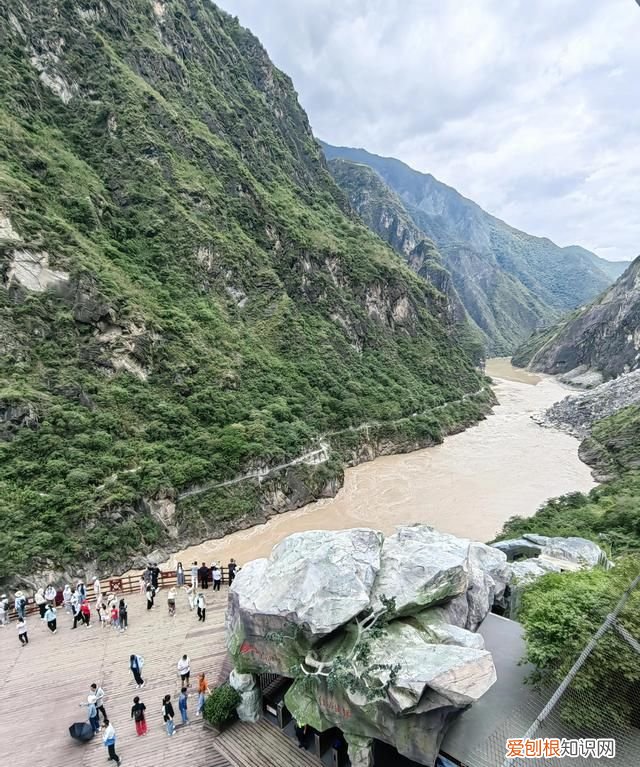 虎跳峡在金沙江的位置图,虎跳峡金沙江咆哮