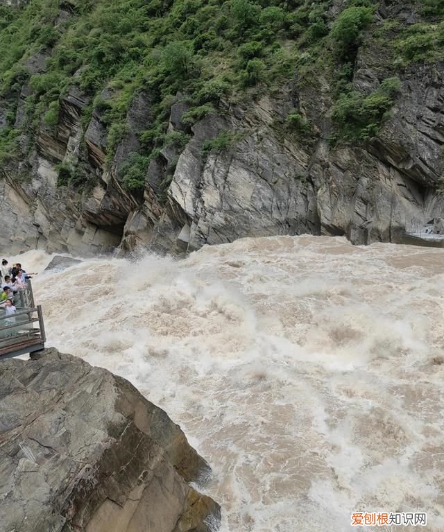 虎跳峡在金沙江的位置图,虎跳峡金沙江咆哮