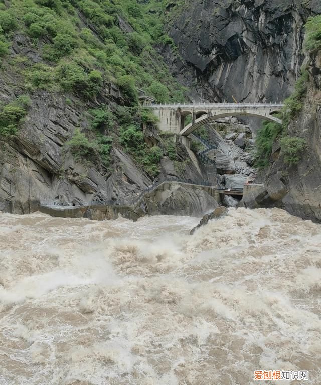 虎跳峡在金沙江的位置图,虎跳峡金沙江咆哮