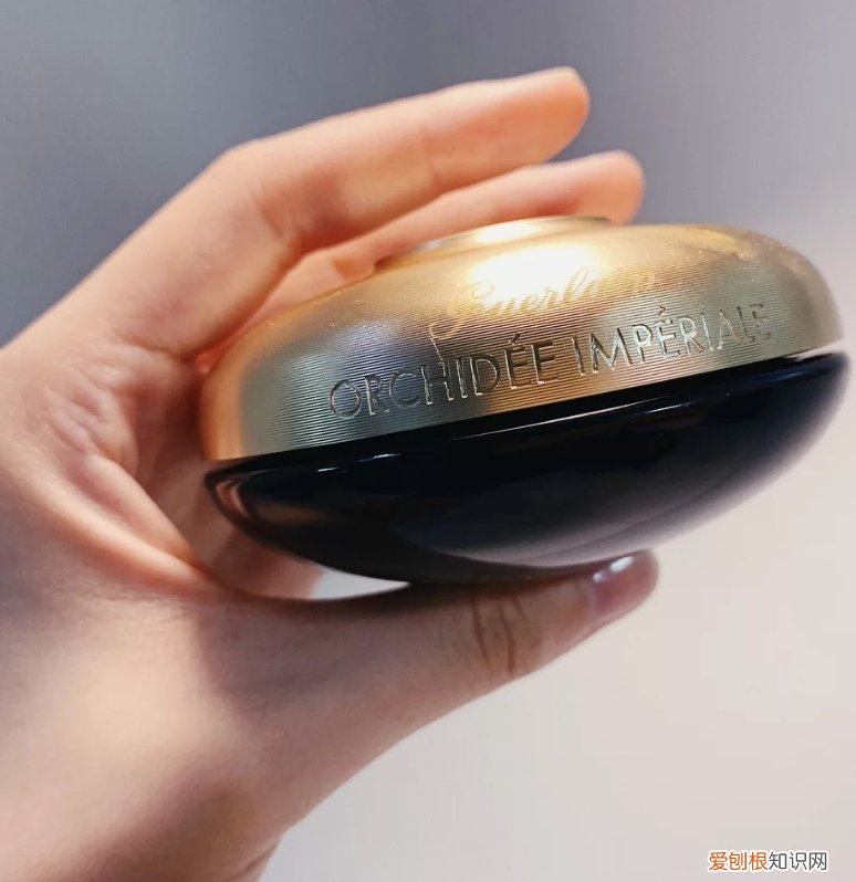 娇兰化妆品多少钱一套？