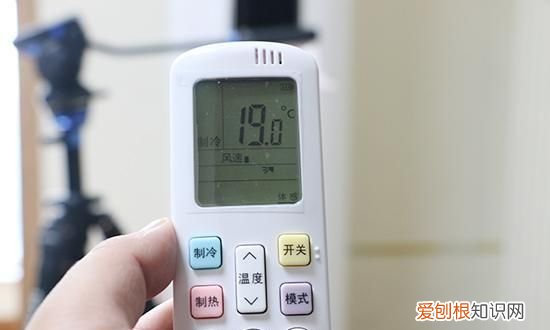 空调遥控水滴标志什么意思，空调小水滴上有一个太阳是什么意思