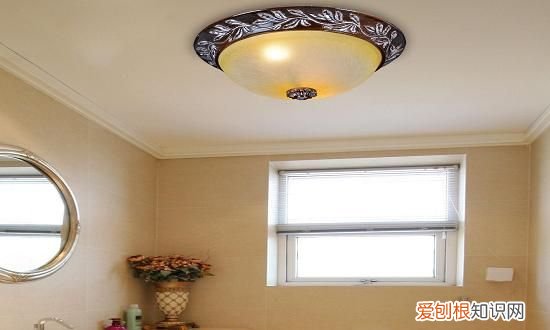 吸顶灯如何安装和拆卸，卫生间吸顶灯怎么安装拆卸视频