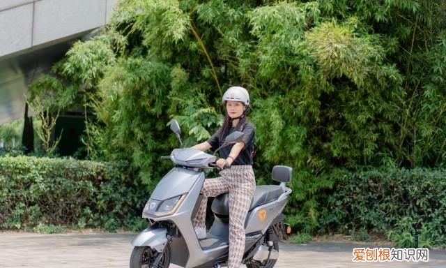 雅迪dm6和冠能dm6的区别，雅迪dm6普通版与冠能版区别
