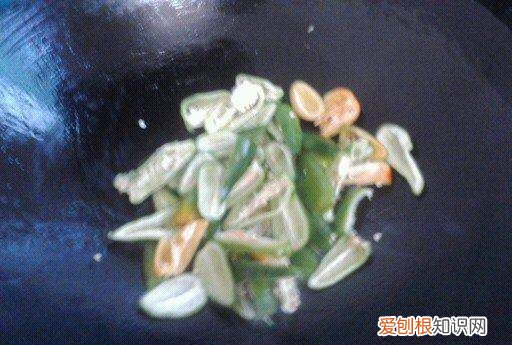 素炒红辣椒的做法，素炒辣椒怎么做好吃窍门